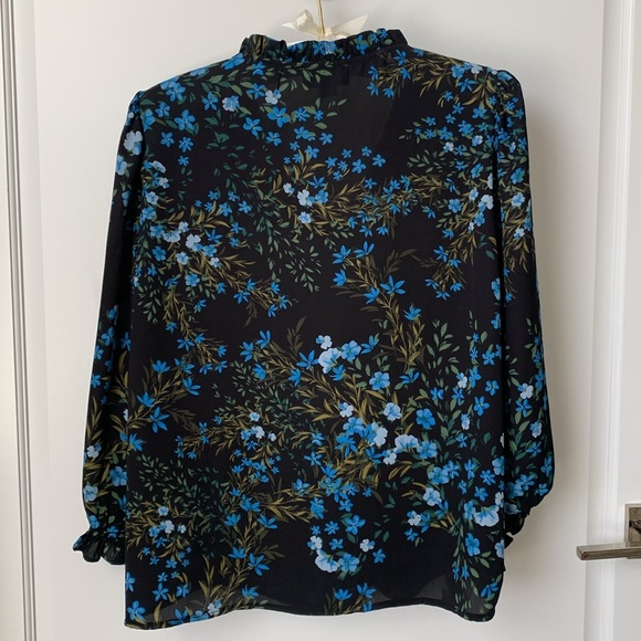 CeCe Aria Baby Doll Floral Ruffled Neck Button Down Blouse Top - Picture 6 of 10